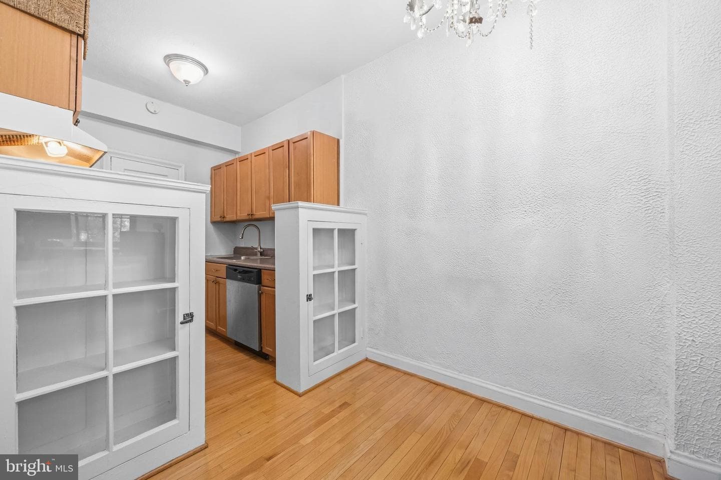 2032 Belmont Road NW #104 photo 8