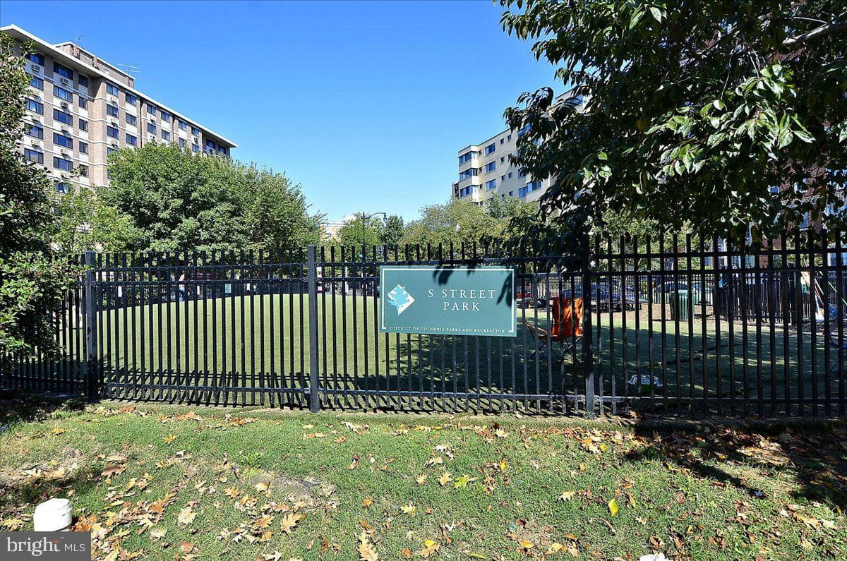 2129 Florida Avenue NW #407 photo 43