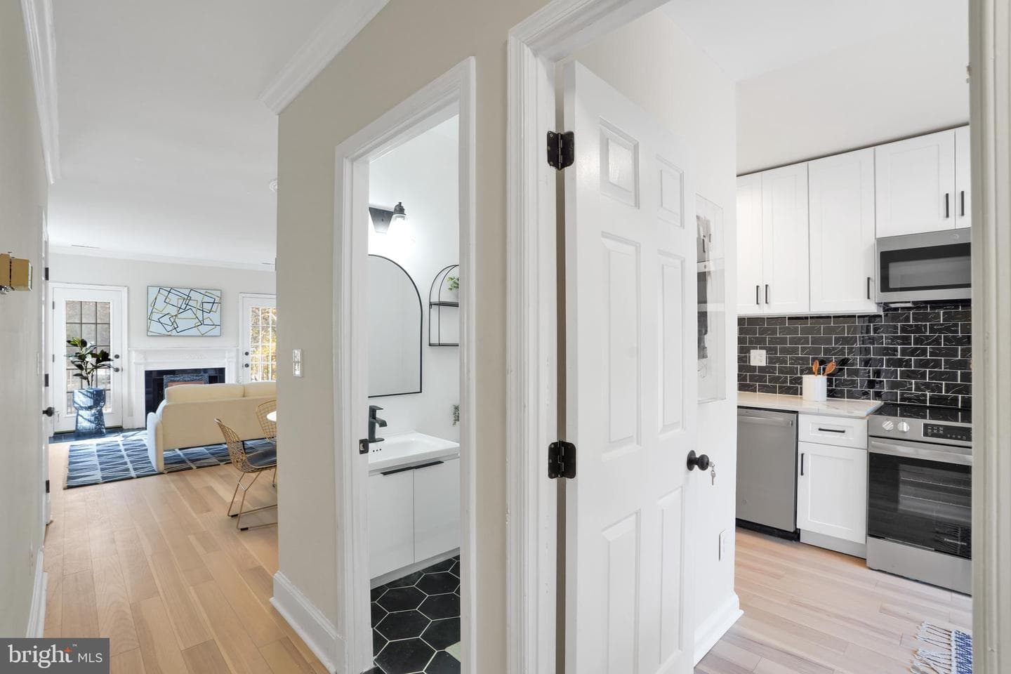 4339 Massachusetts Avenue NW #4339 photo 11