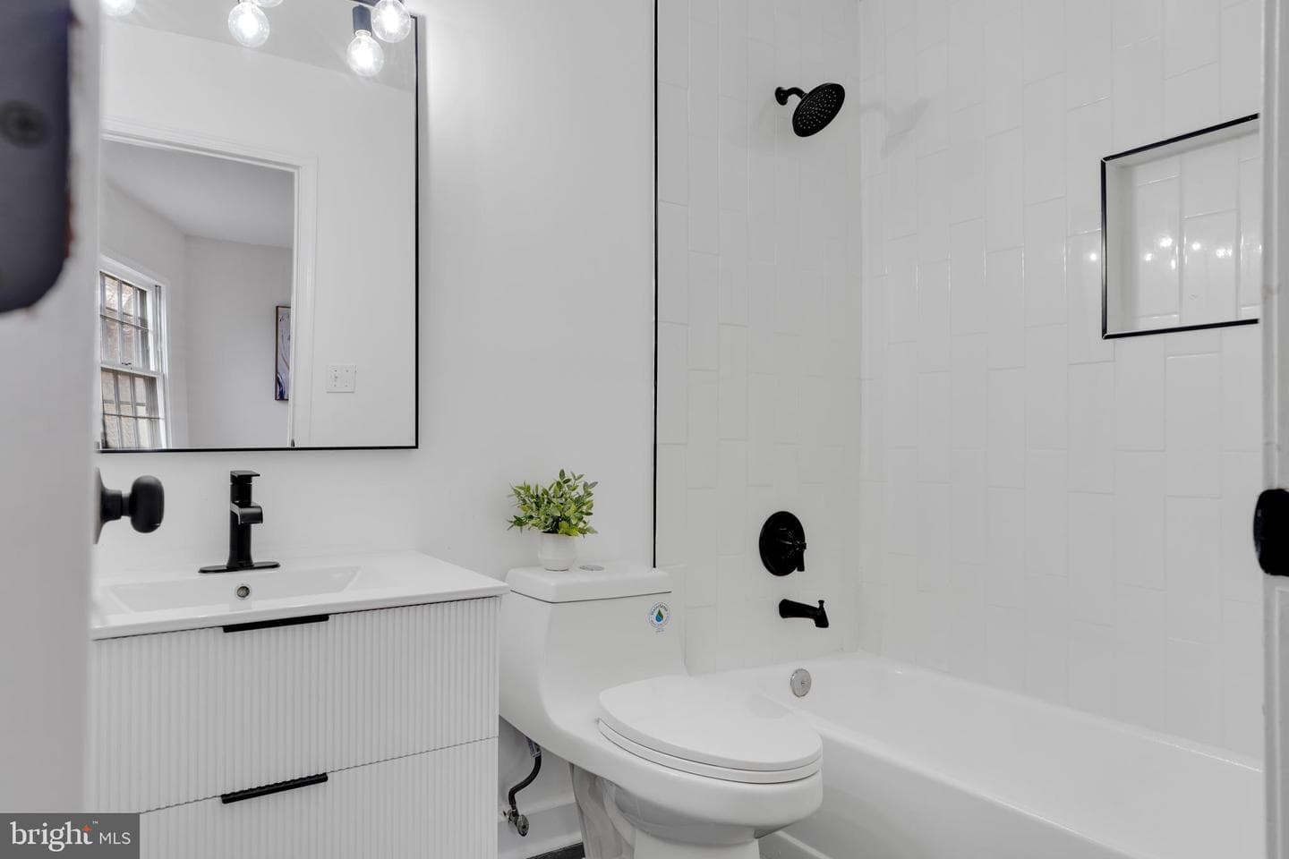4339 Massachusetts Avenue NW #4339 photo 22
