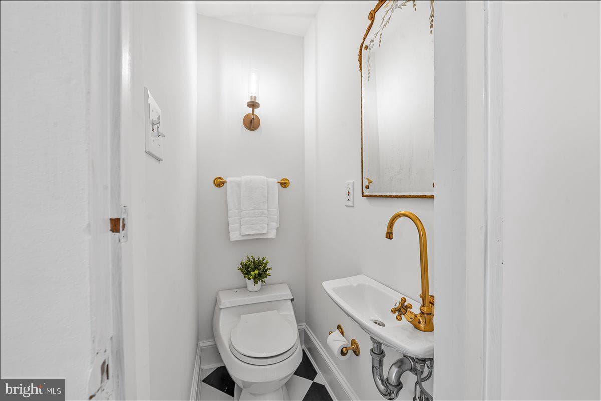3001 Mckinley Street NW photo 30