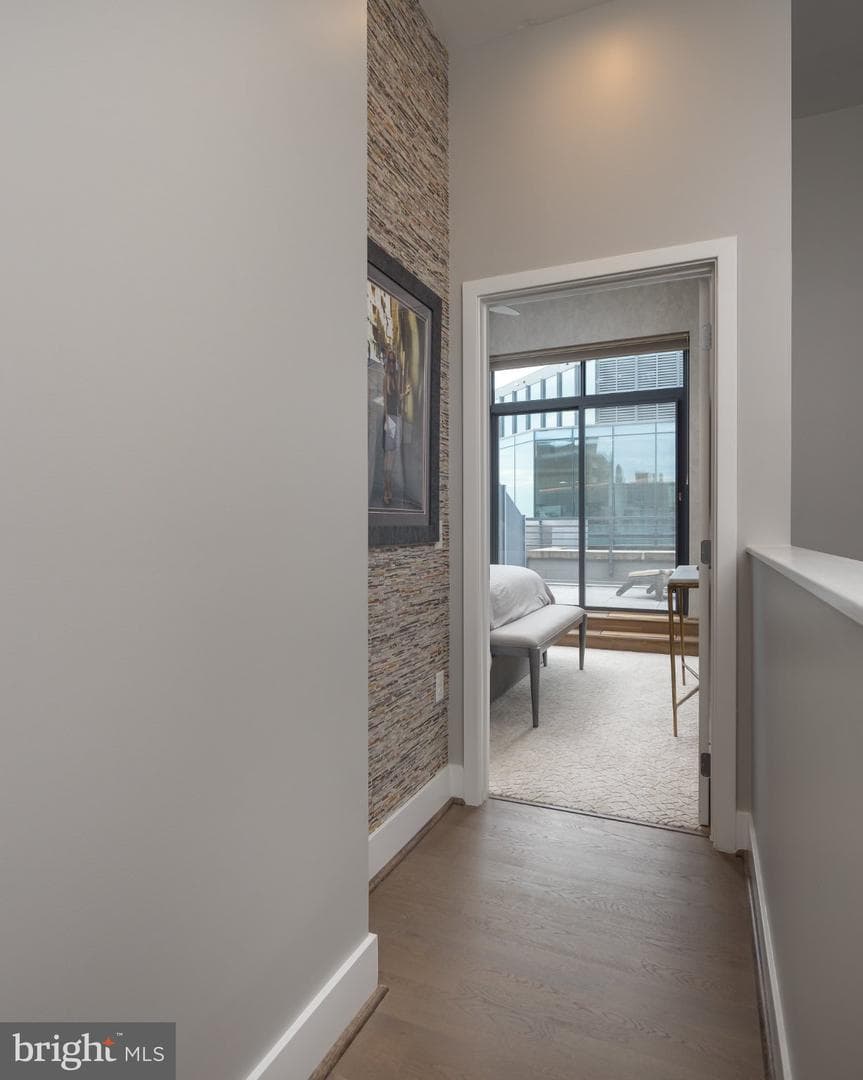 525 SW Water Street SW #404 photo 12
