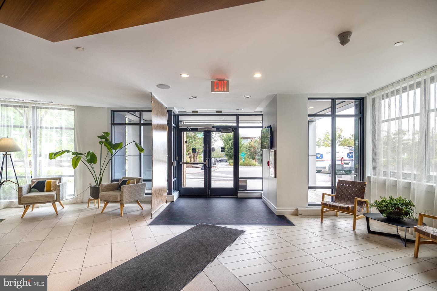 525 SW Water Street SW #404 photo 23