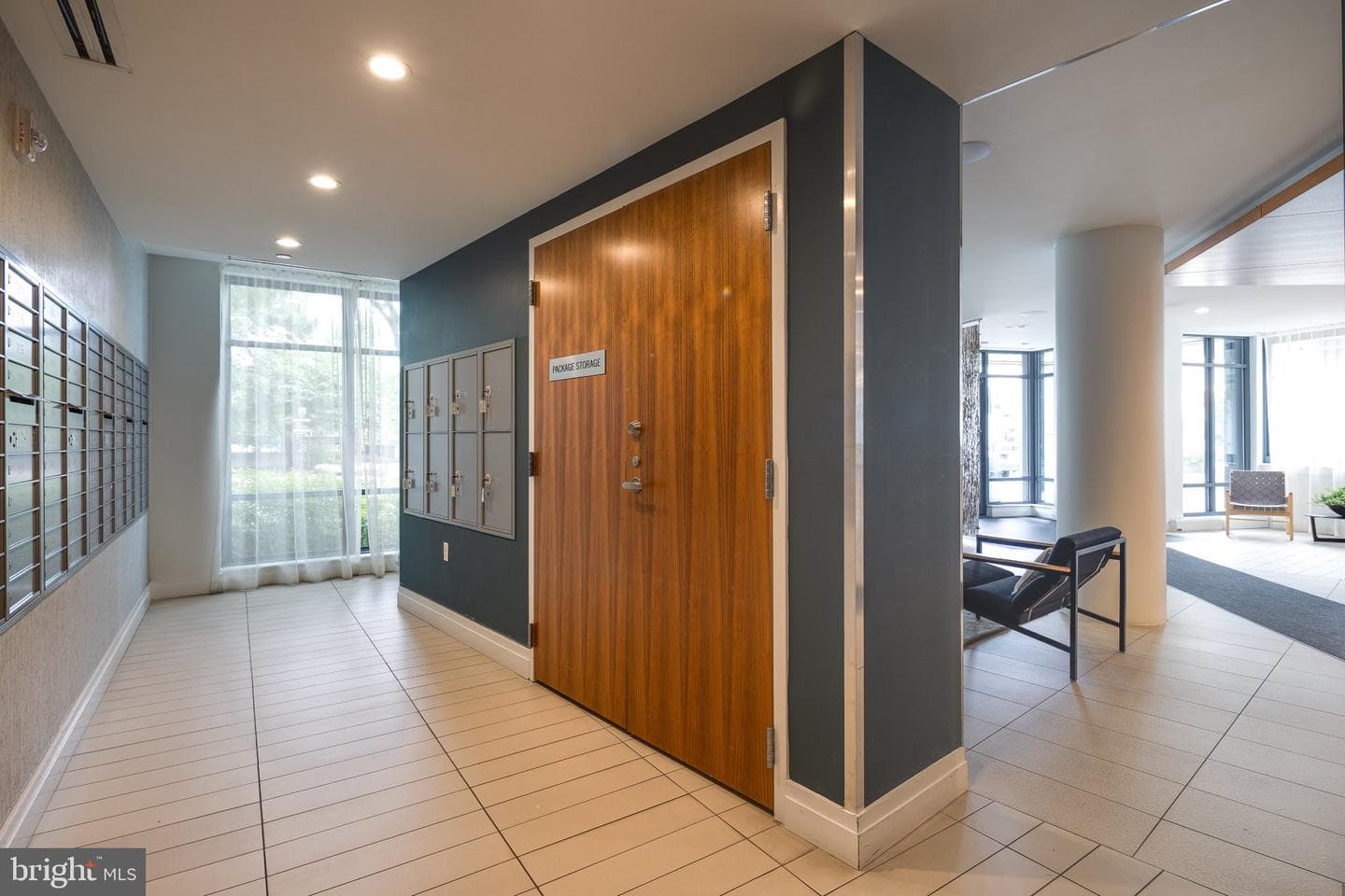 525 SW Water Street SW #404 photo 25