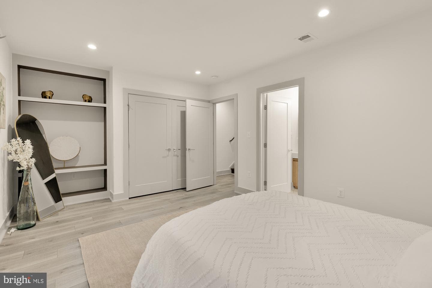 641 M Street NE #1 photo 24