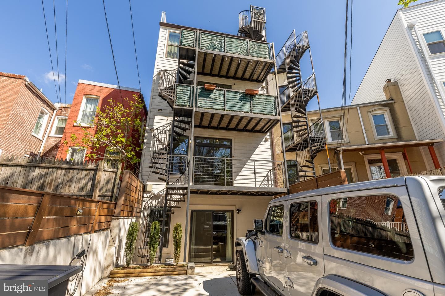641 M Street NE #1 photo 28