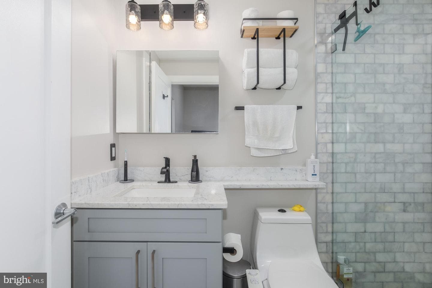 1444 Harvard Street NW #302 photo 29