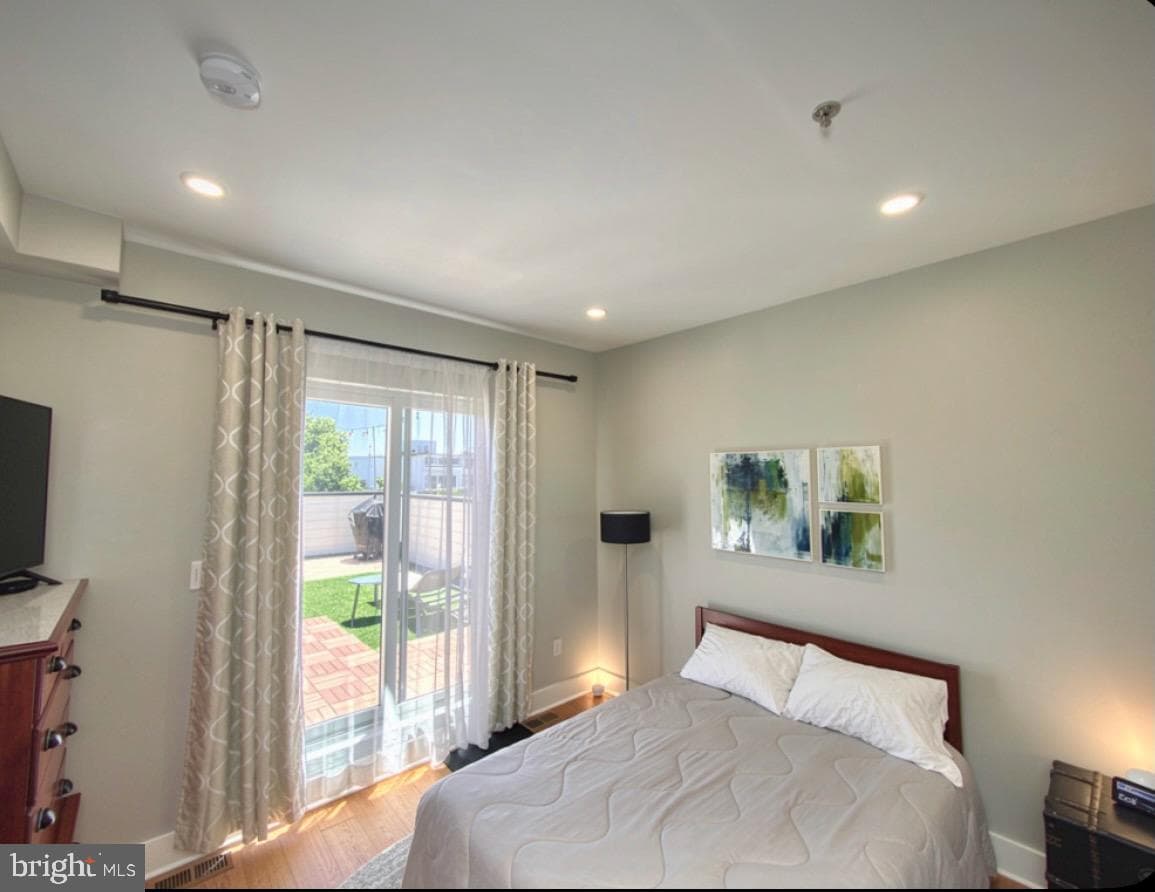 1444 Harvard Street NW #302 photo 32