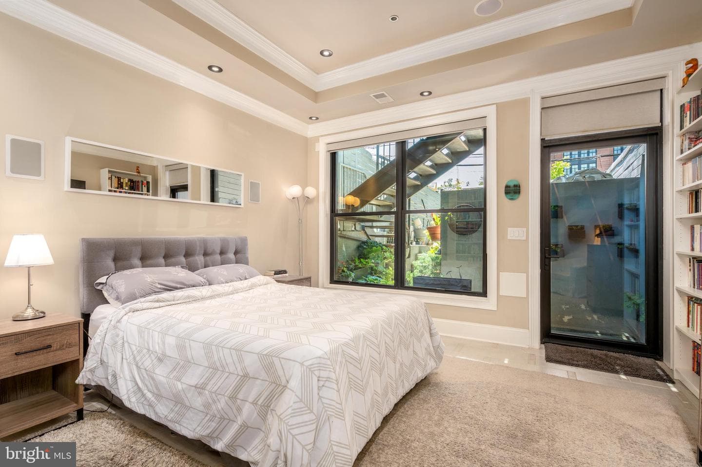 2464 Ontario Road NW #1 photo 6