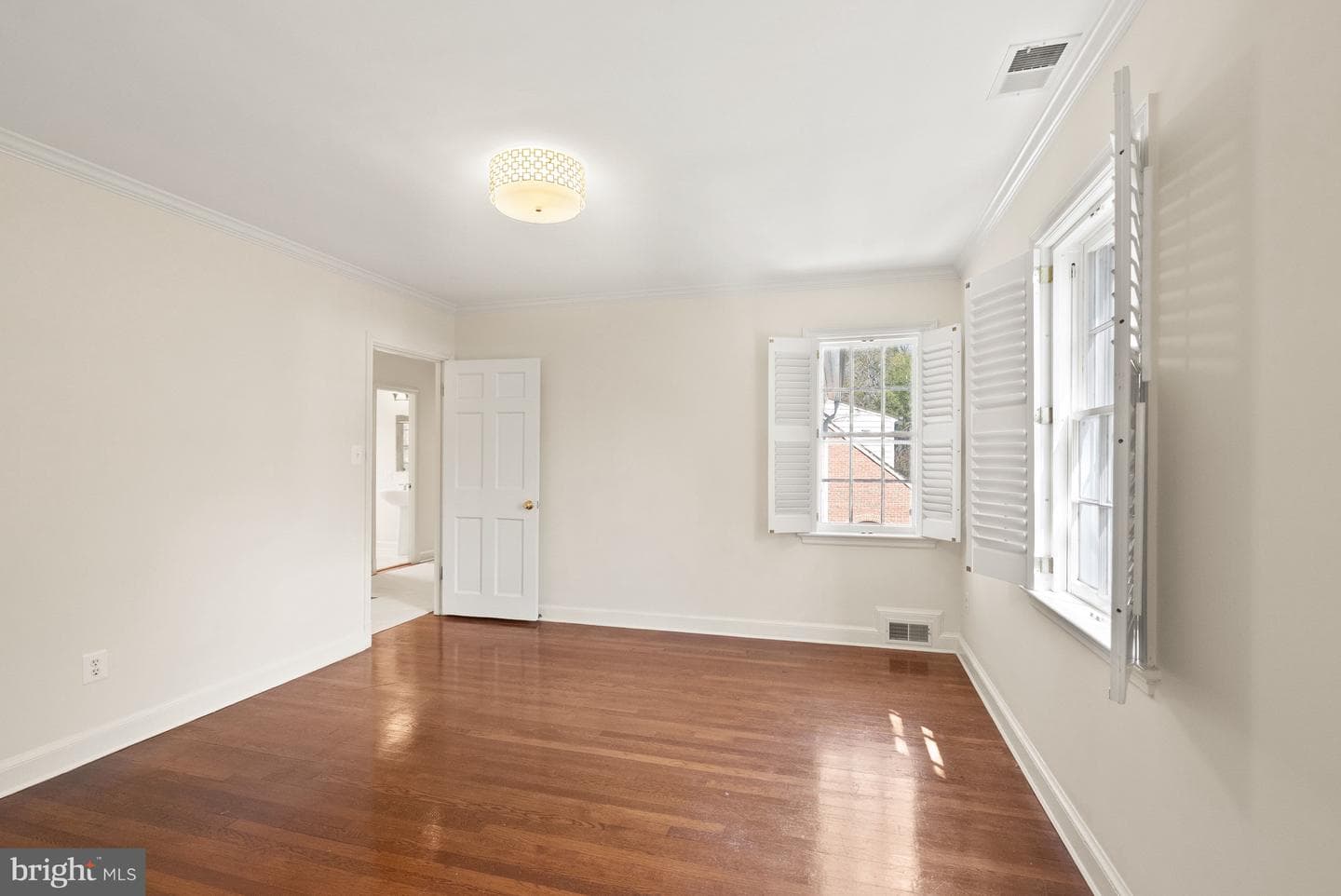 5058 Sedgwick Street NW photo 16