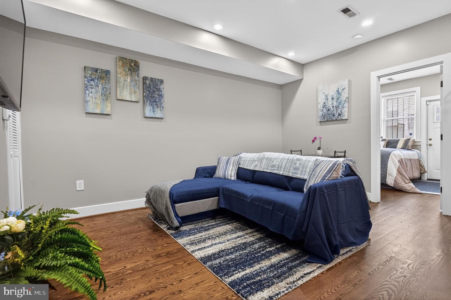 1109 Holbrook Terrace NE #1 photo 21