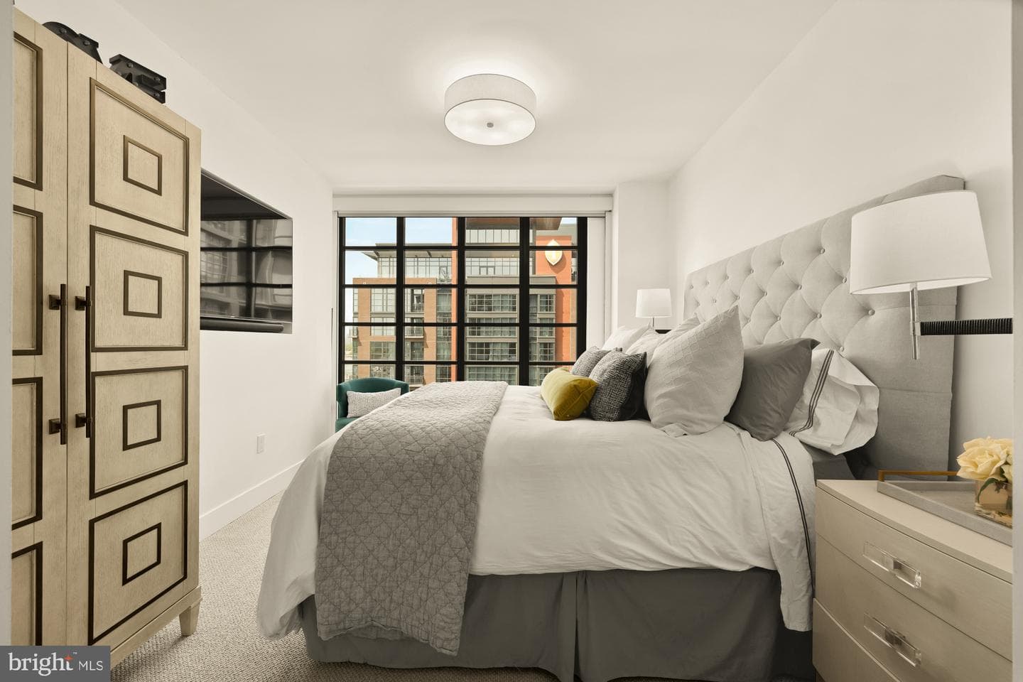 45 Sutton Square SW #906 photo 15