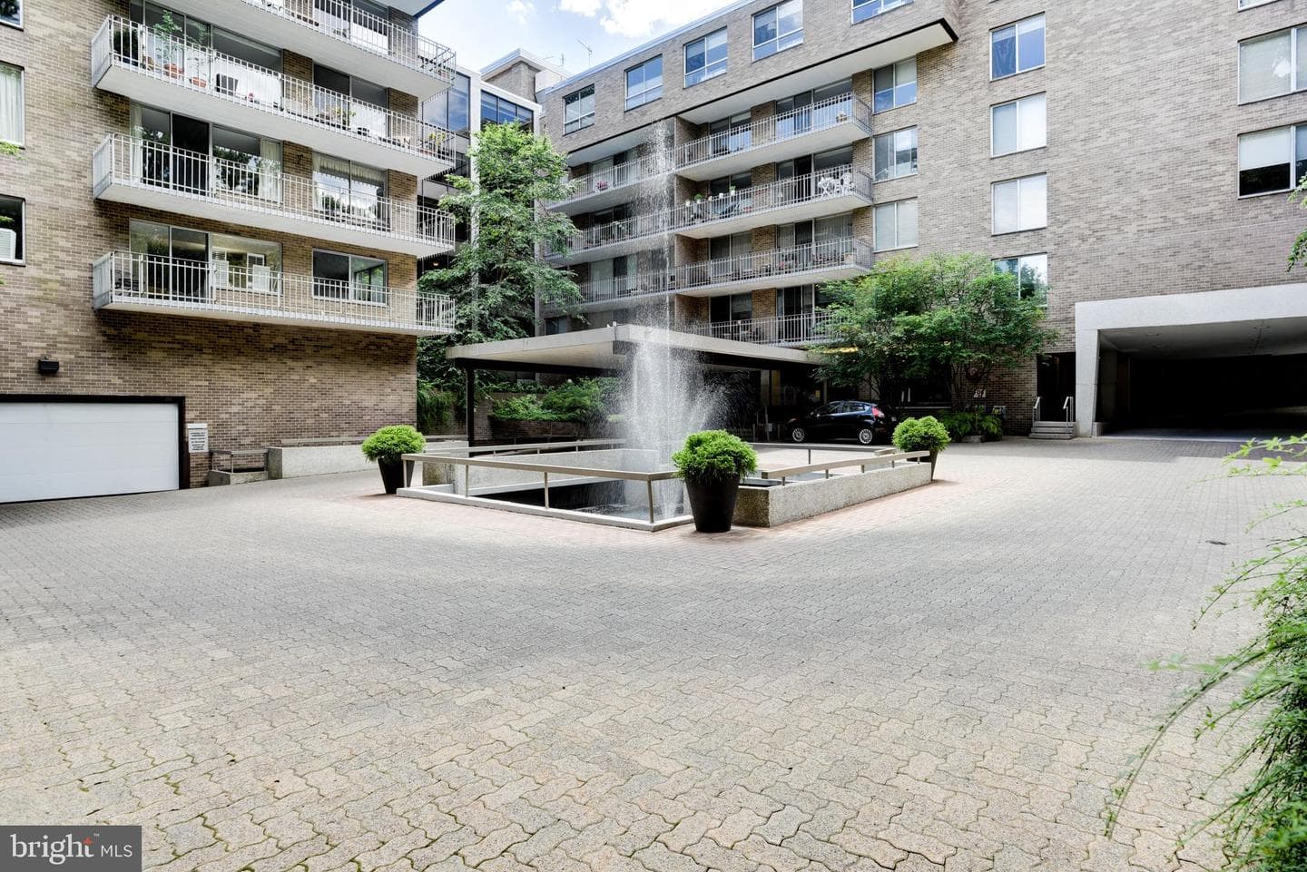 4100 Cathedral Avenue NW #512 photo 65