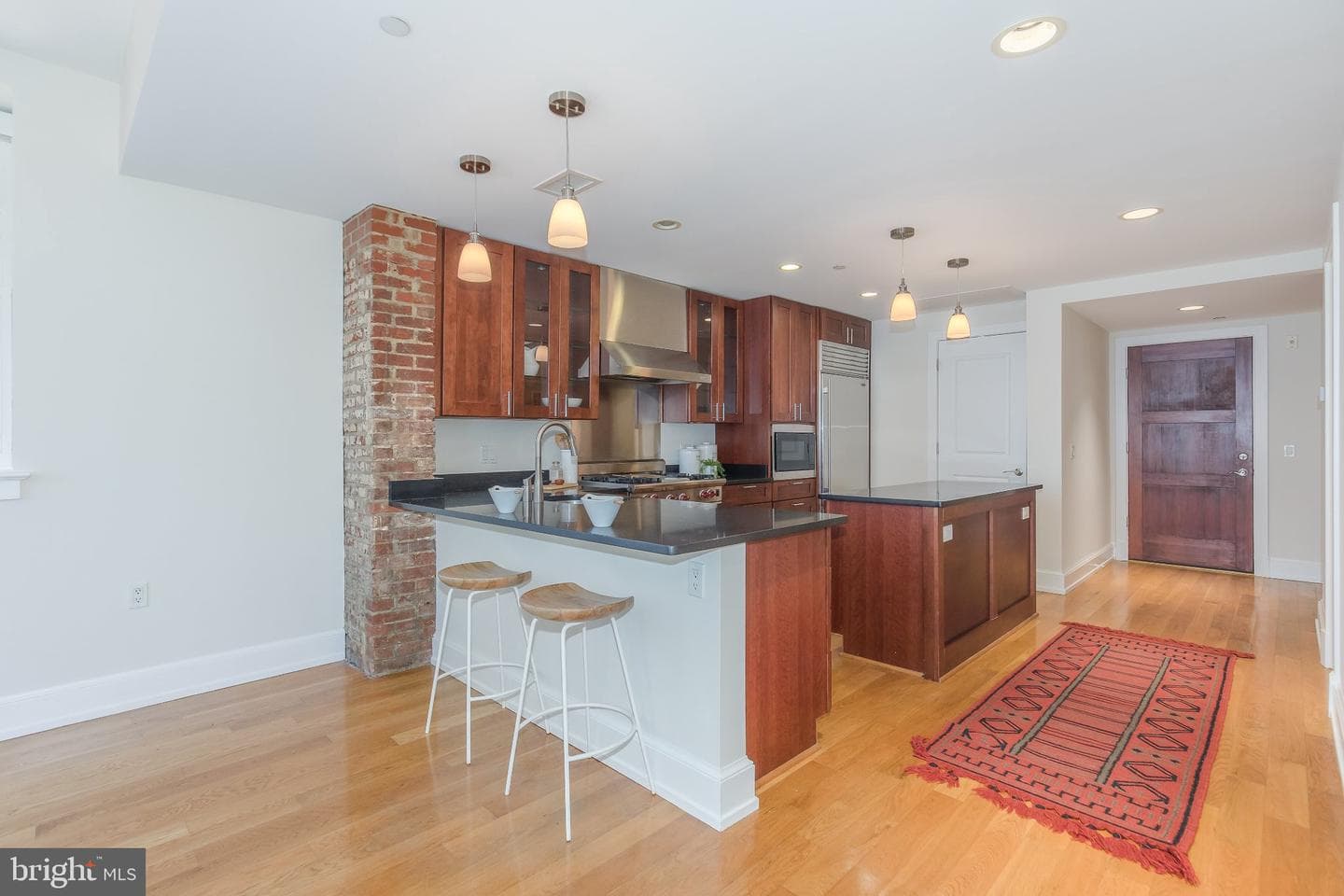 215 I Street NE #105 photo 15