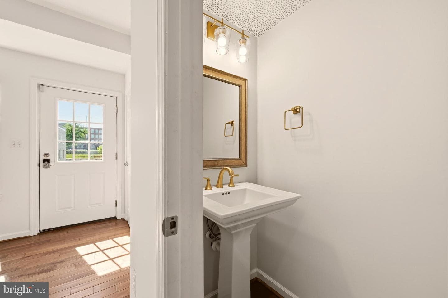 218 20th Street NE #3 photo 11