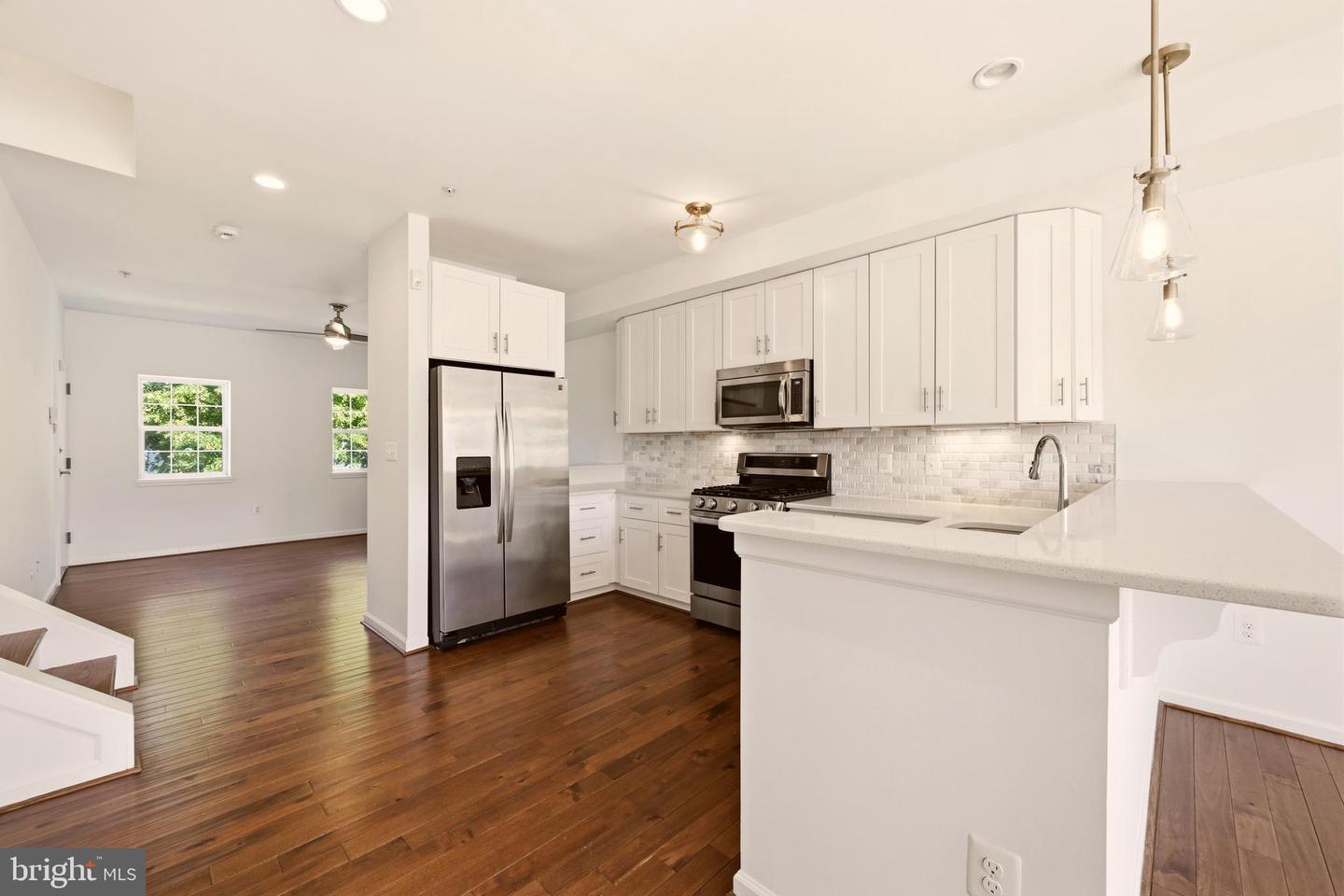 218 20th Street NE #3 photo 27