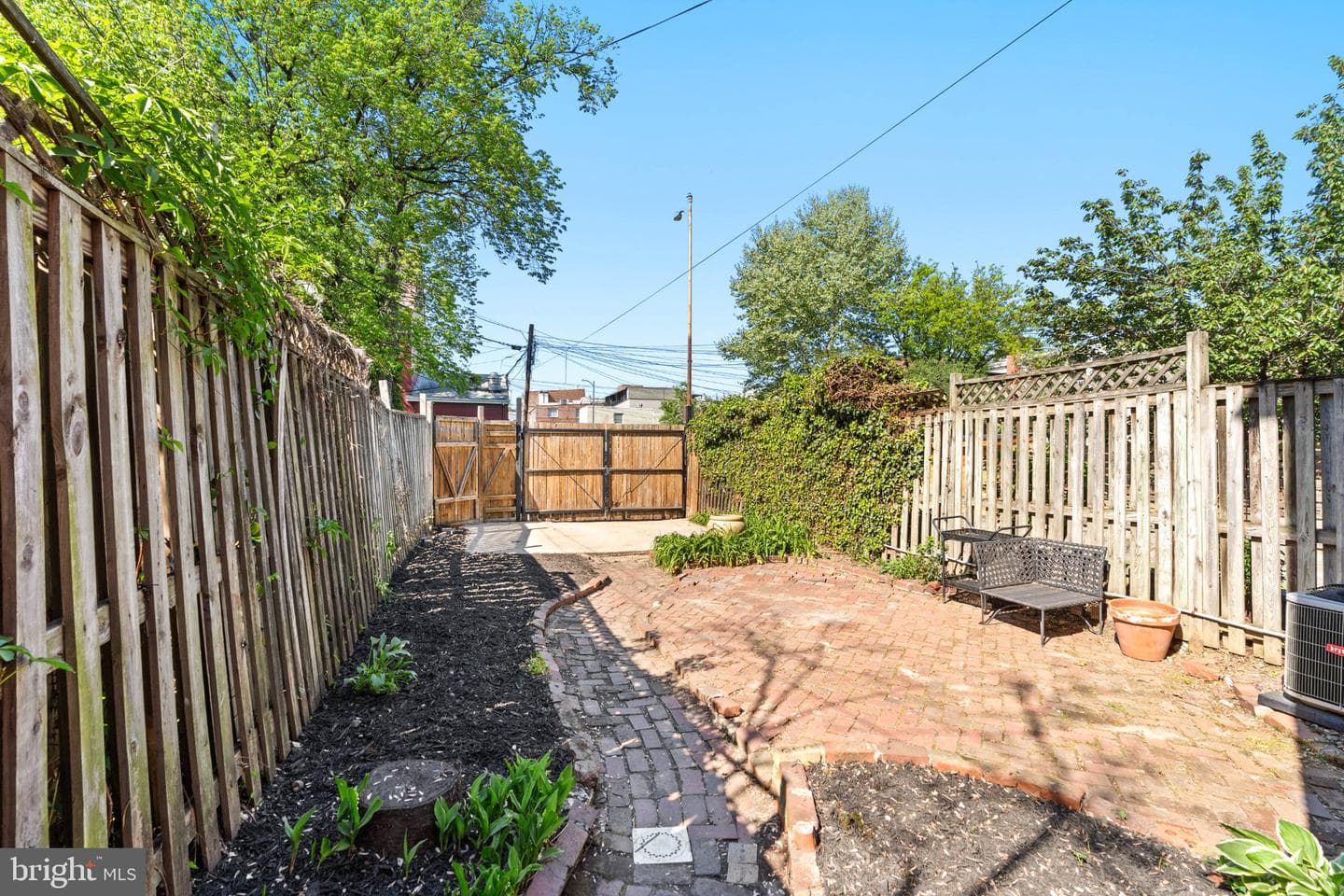 1112 I Street SE photo 33