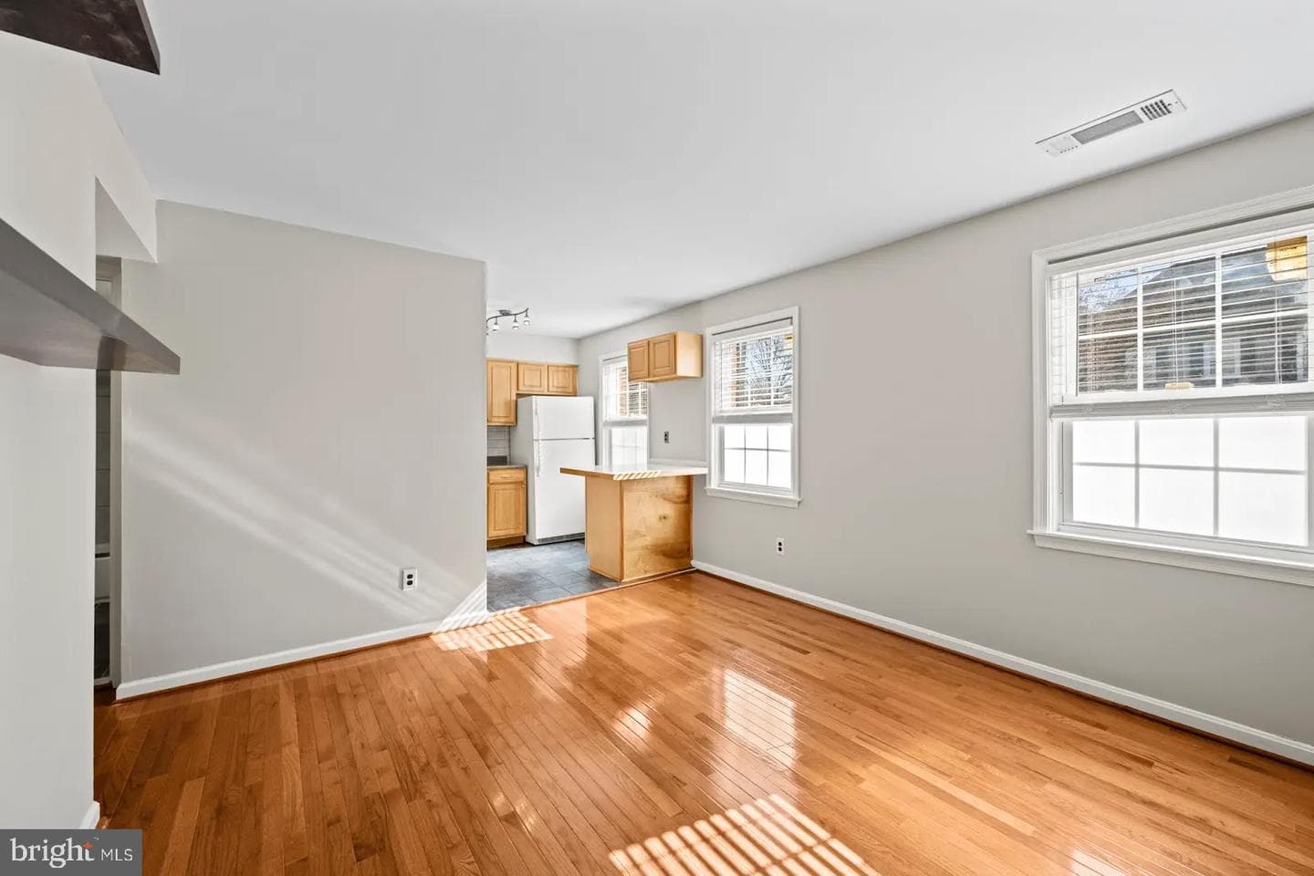 2001 Fort Davis Street SE #102 photo 3
