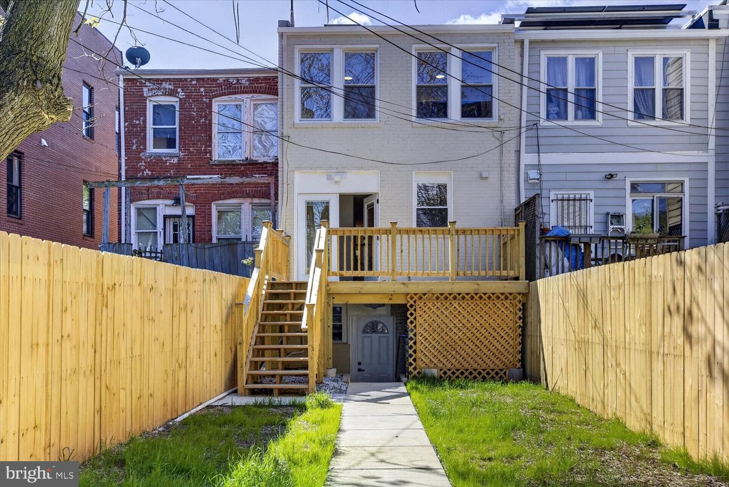 1704 Independence Avenue SE photo 60