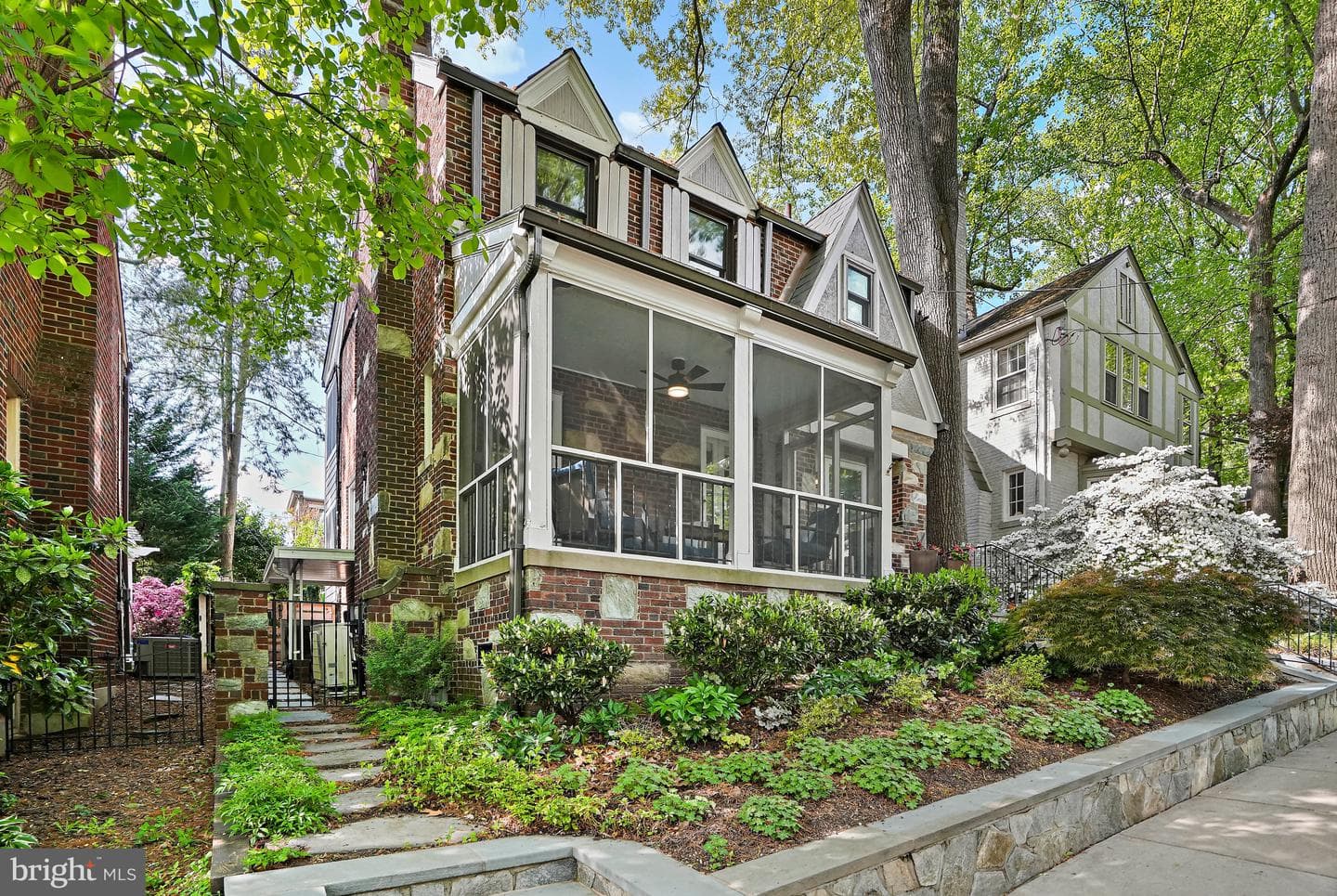 3638 Jocelyn Street NW photo 3