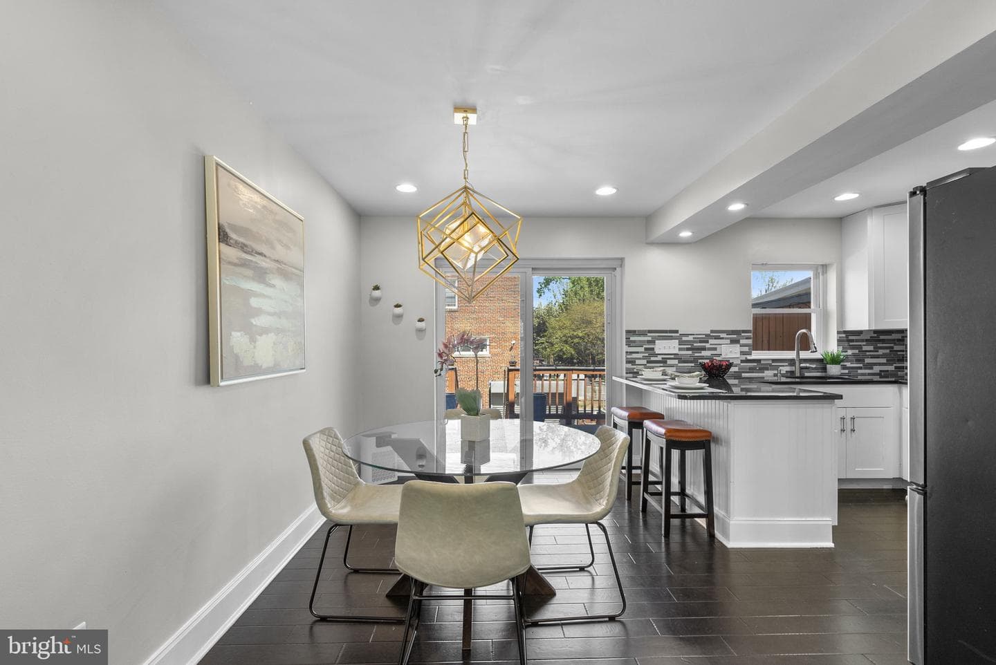 1604 C Street NE photo 6