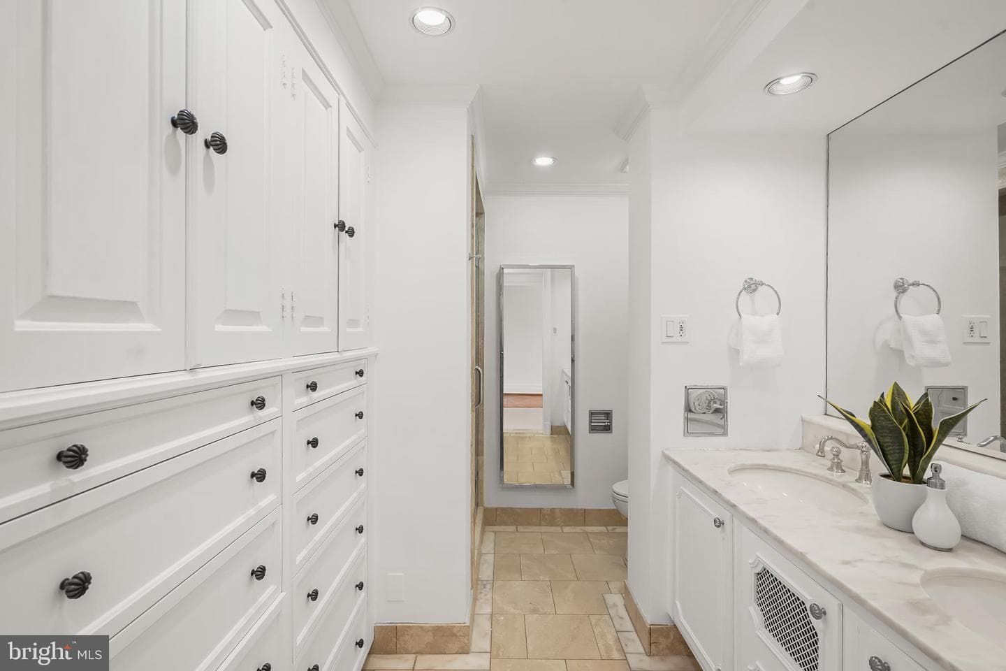 2700 Calvert Street NW #416 photo 24