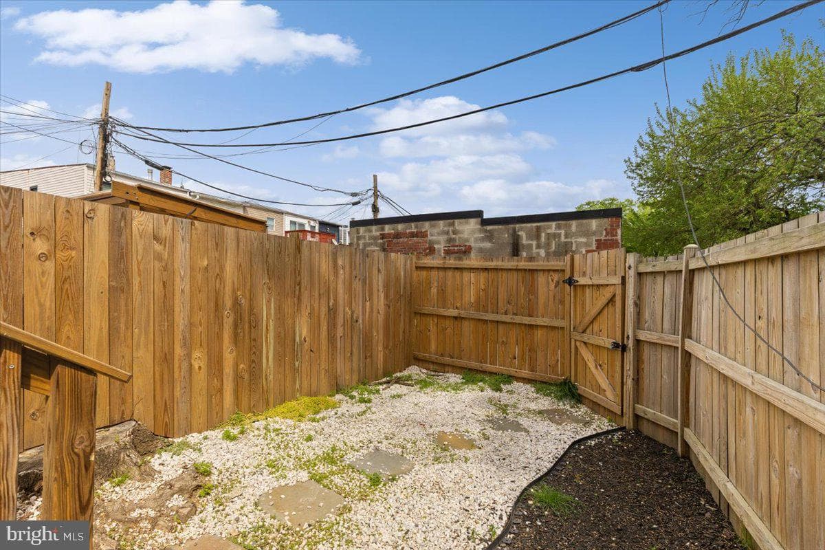 635 20th Street NE photo 29