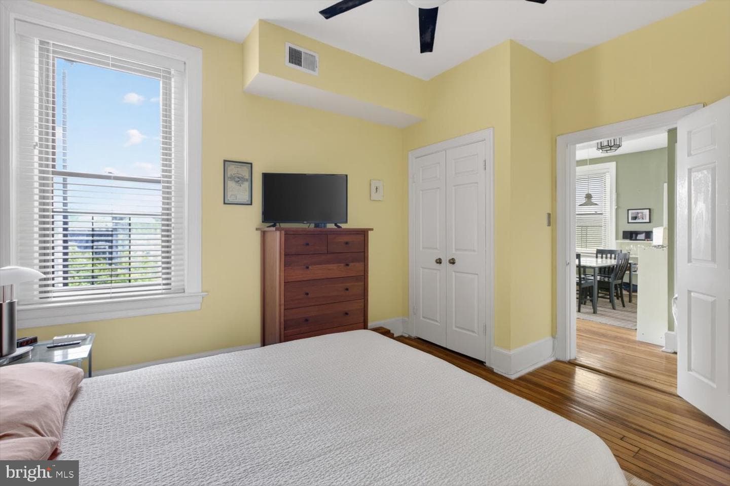 520 E Street NE #205 photo 16