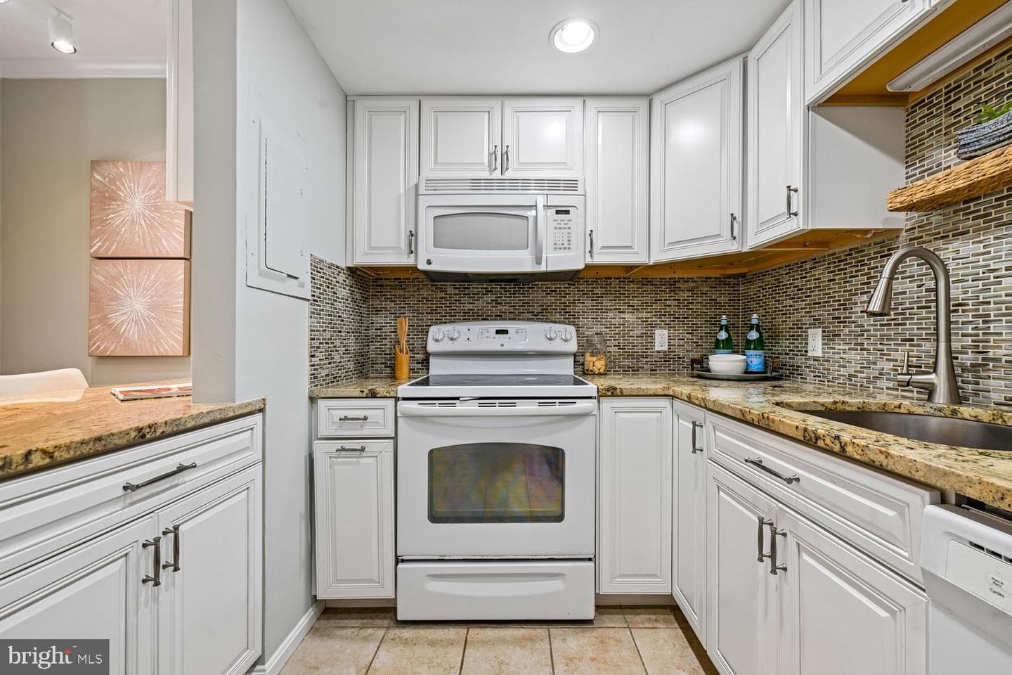 1953 Calvert Street NW #d photo 14