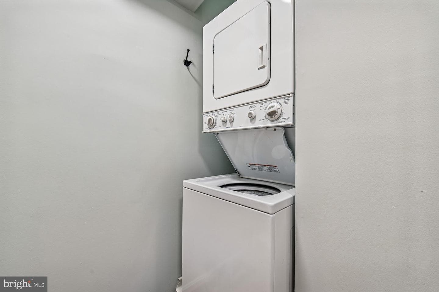 1953 Calvert Street NW #d photo 15