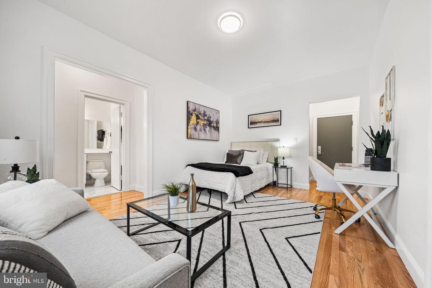 105 6th Street SE #205