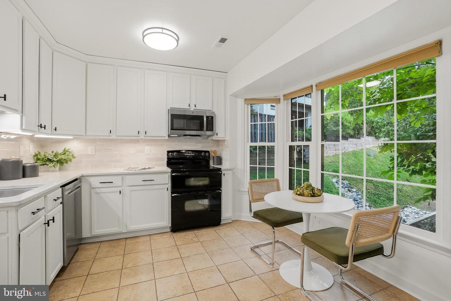 4607 Macarthur Boulevard NW #b photo 13