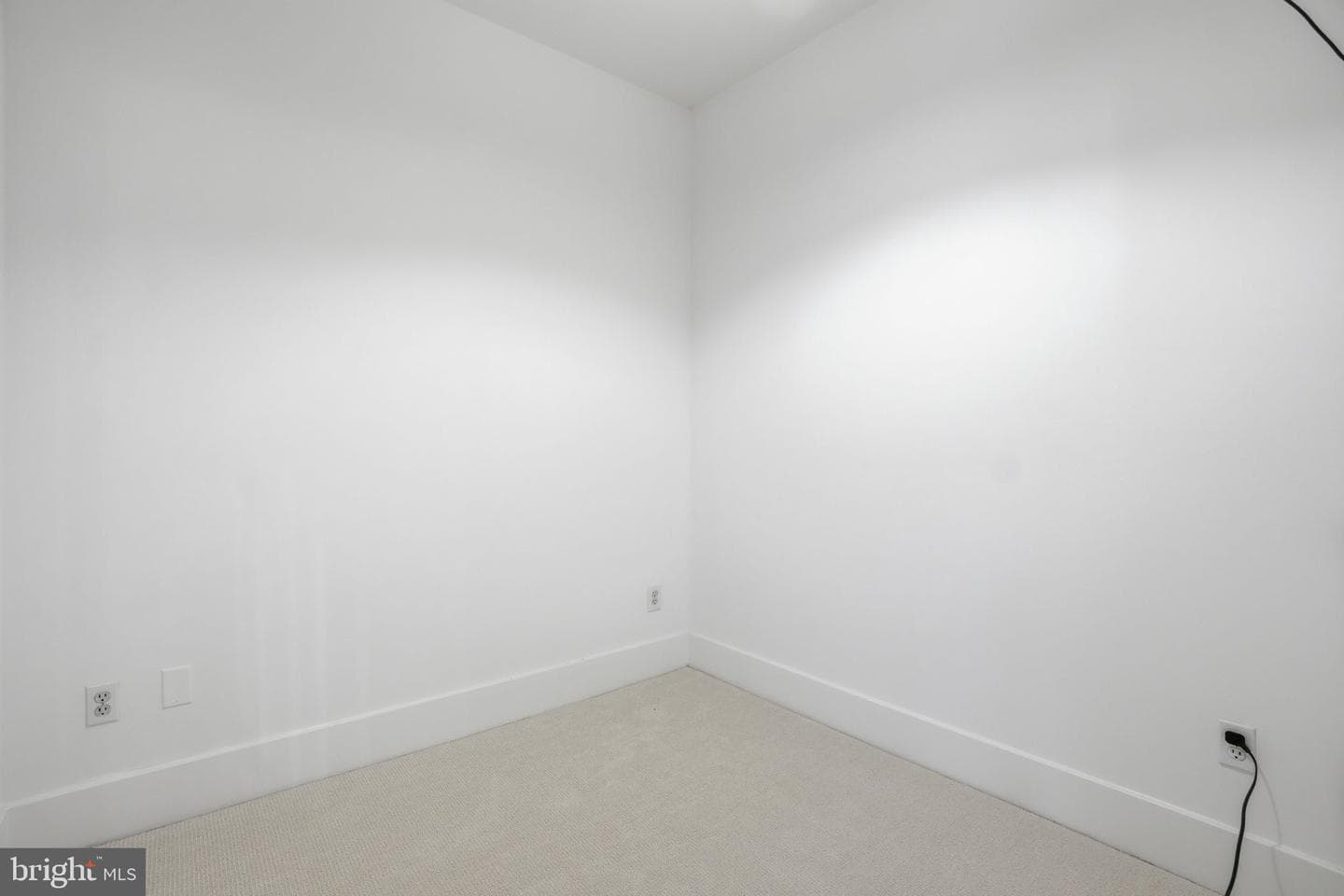 2328 Champlain Street NW #326 photo 17