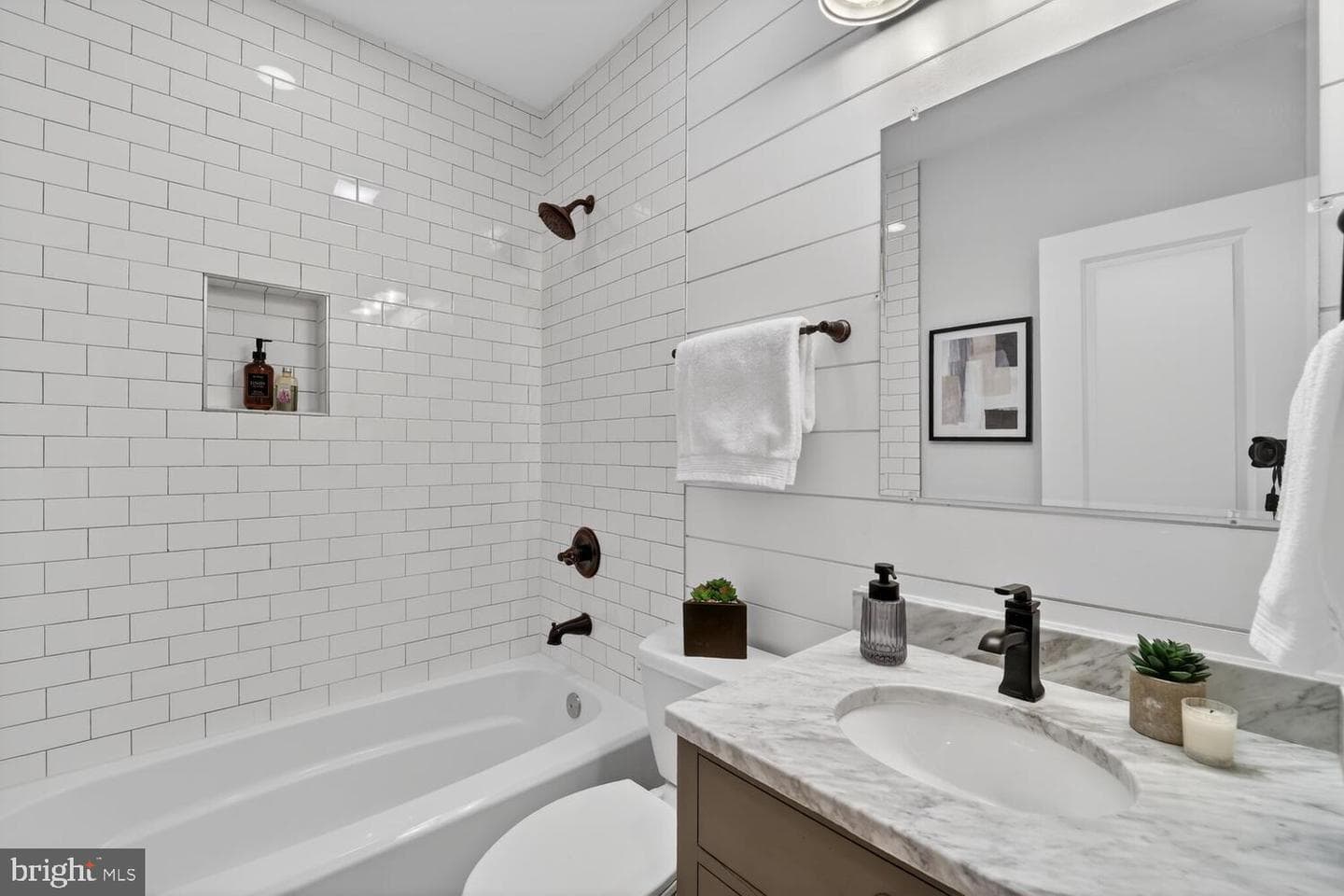 131 NW P Street NW photo 17
