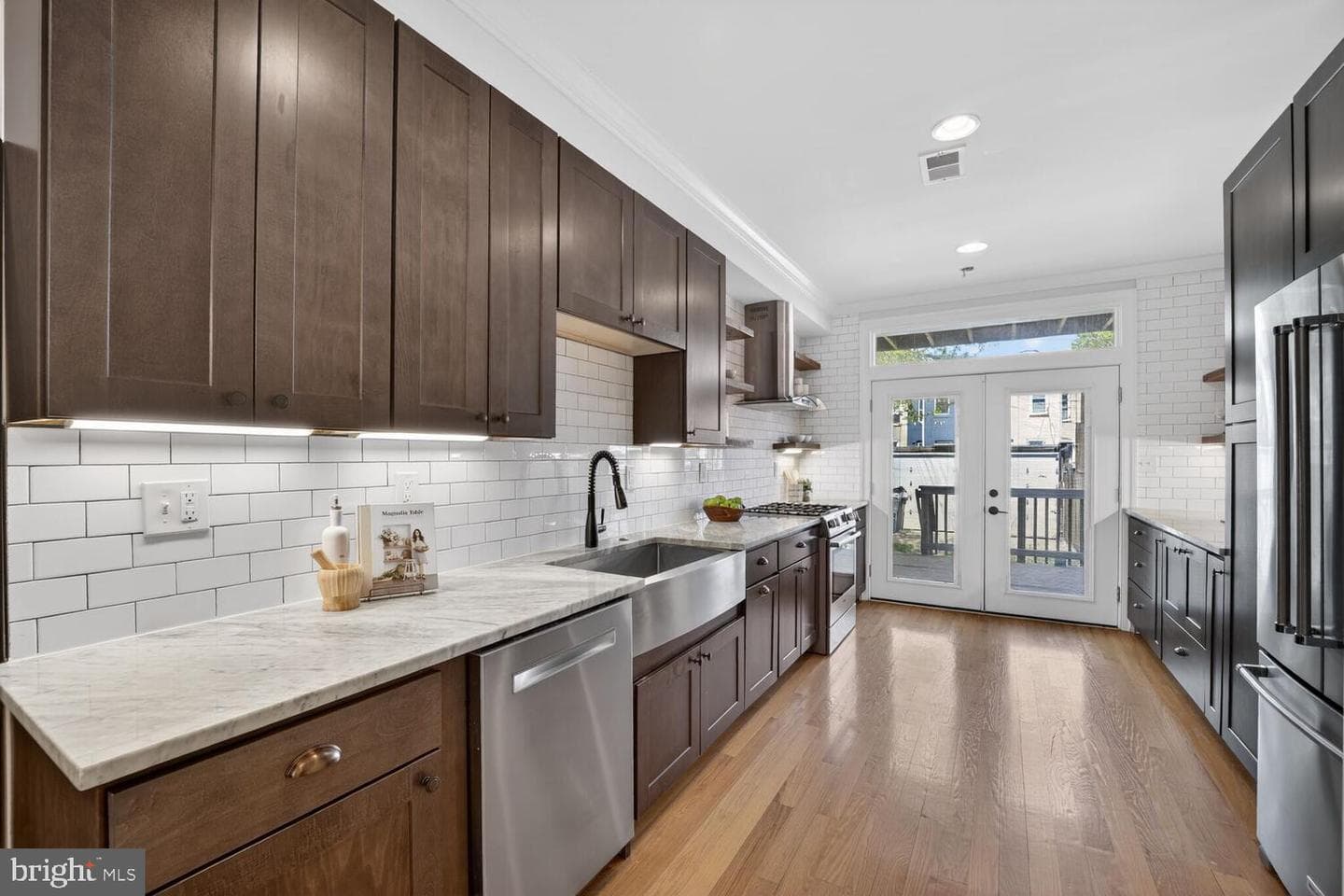 131 NW P Street NW photo 9