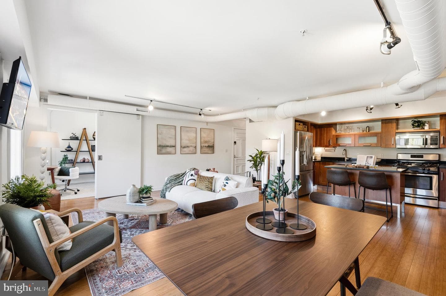1413 P Street NW #306 photo 8