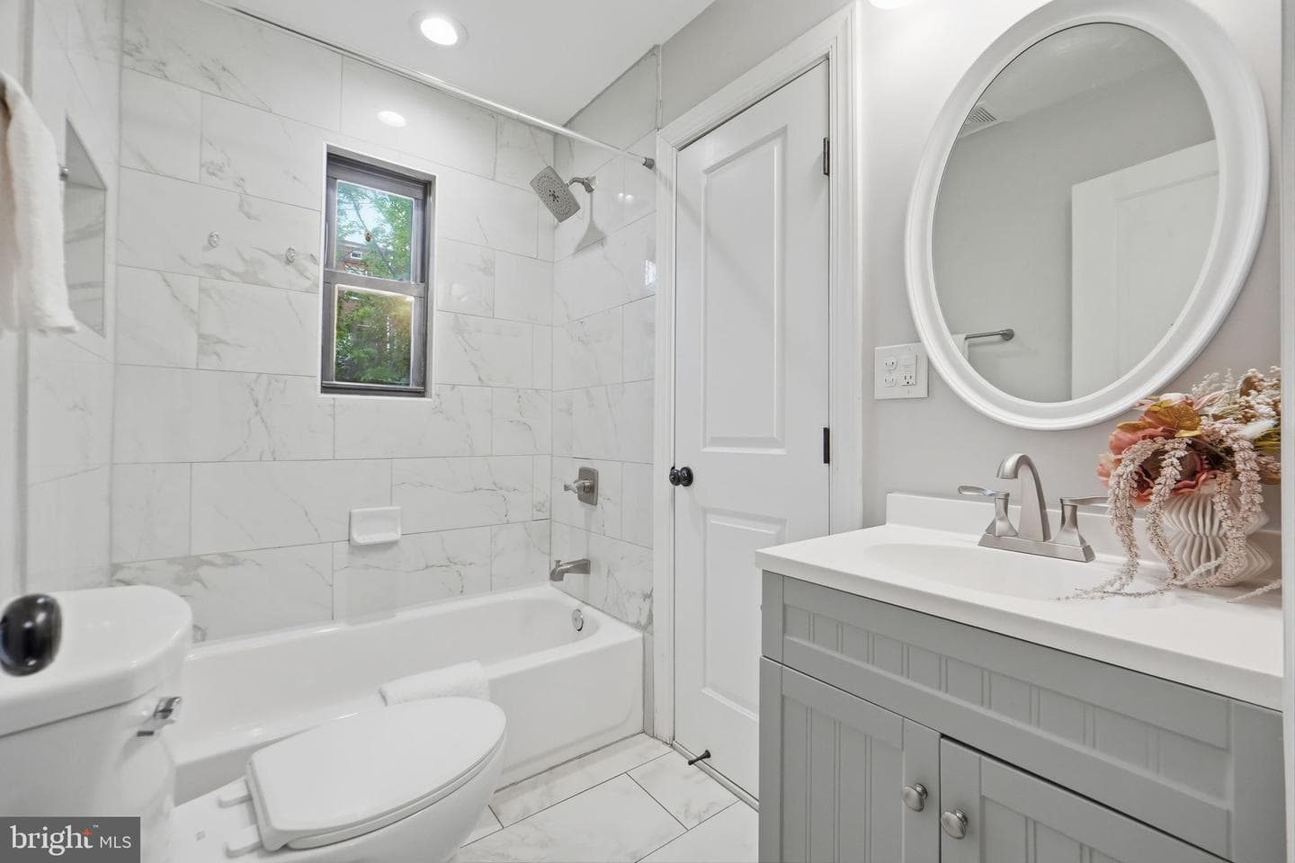 5037 Just Street NE photo 20