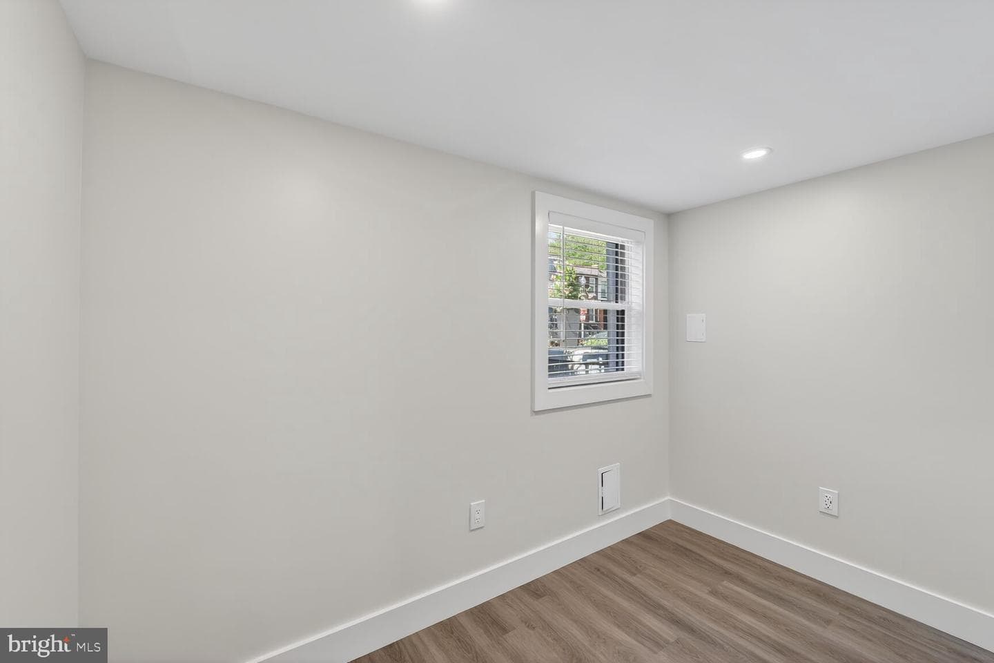 1114 Oates Street NE photo 22