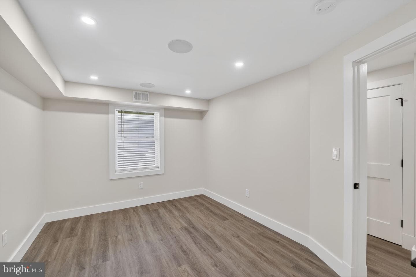 1114 Oates Street NE photo 41