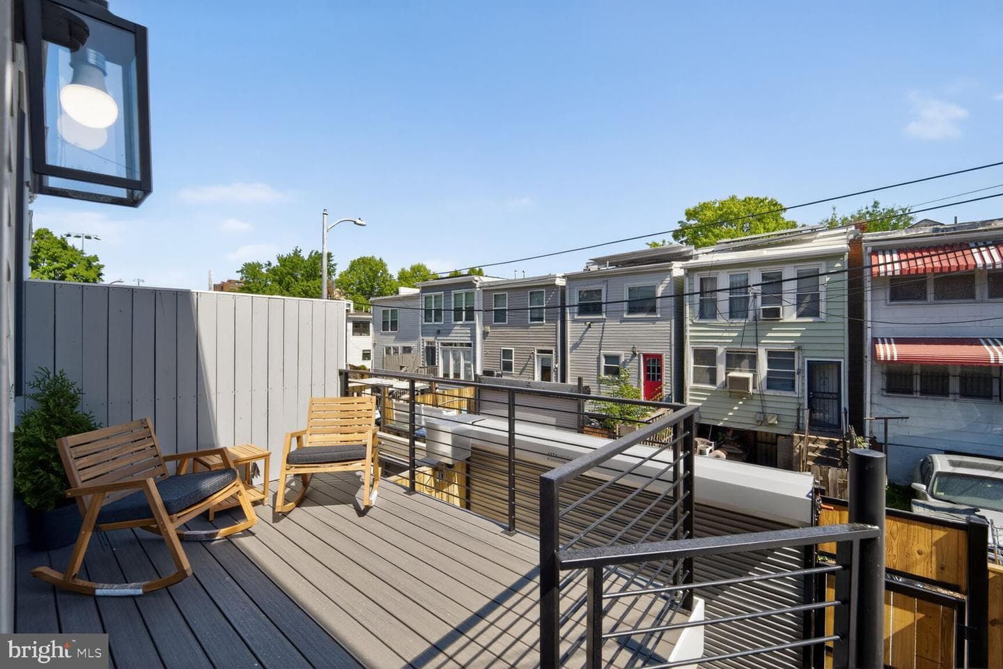 1114 Oates Street NE photo 46