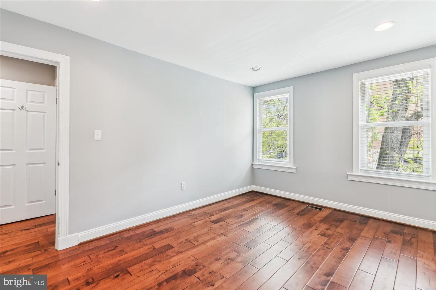 931 Farragut Street NW photo 27