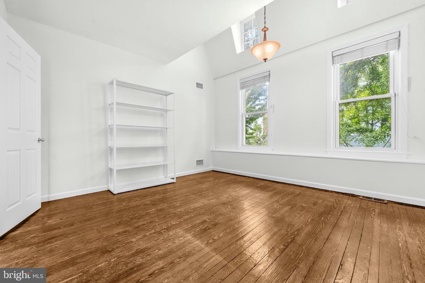 1504 Gales Street NE photo 15