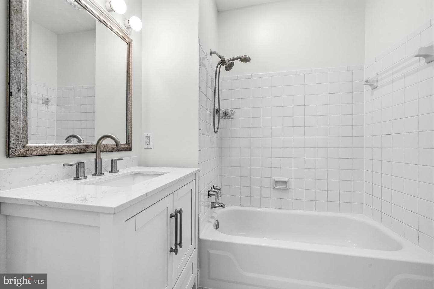 1504 Gales Street NE photo 17