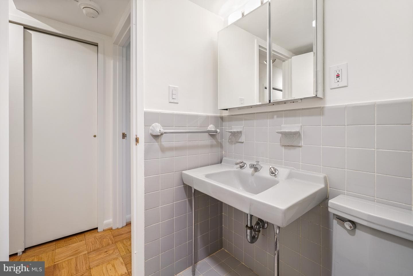 4201 Cathedral Avenue NW #403e photo 16
