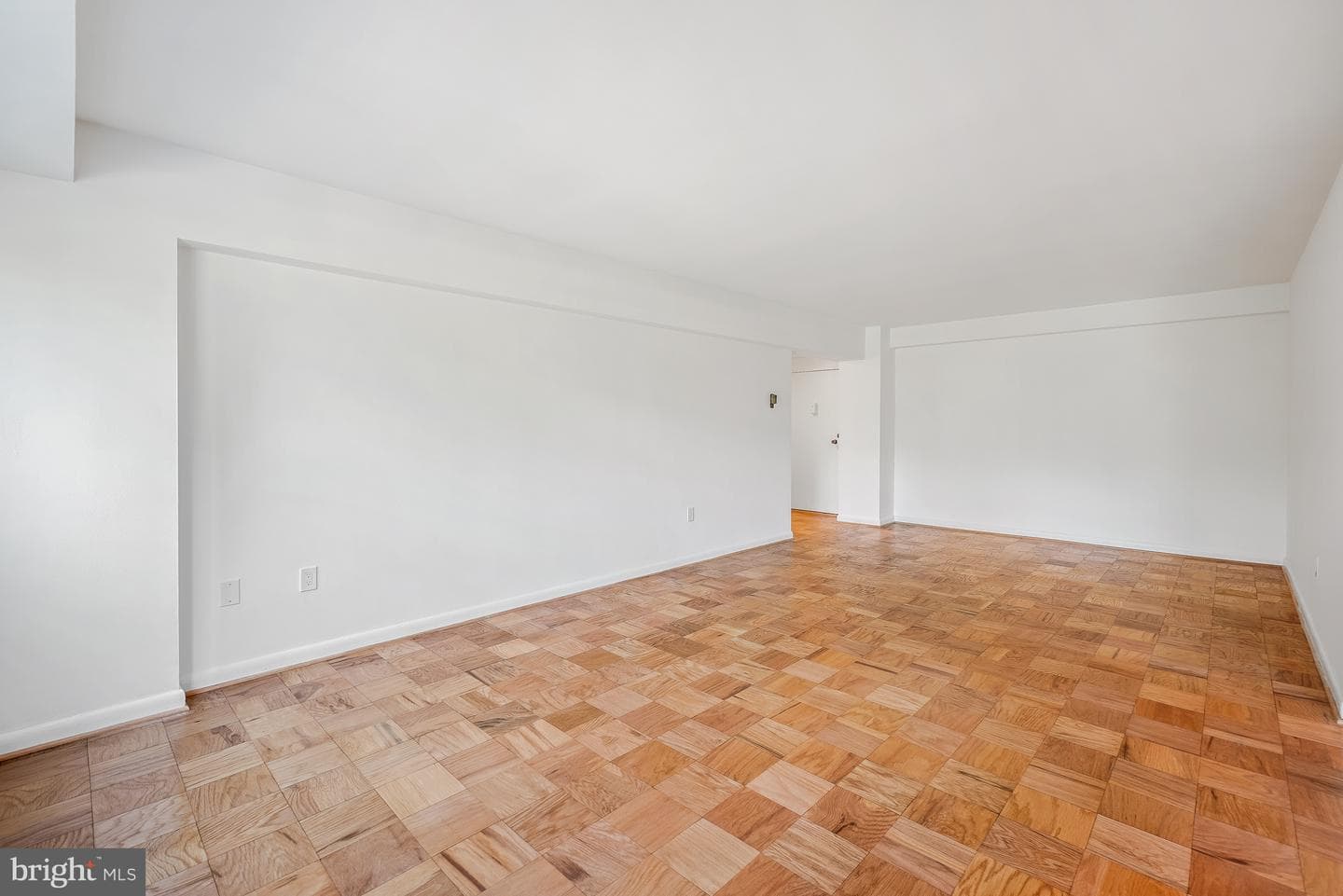 4201 Cathedral Avenue NW #403e photo 9