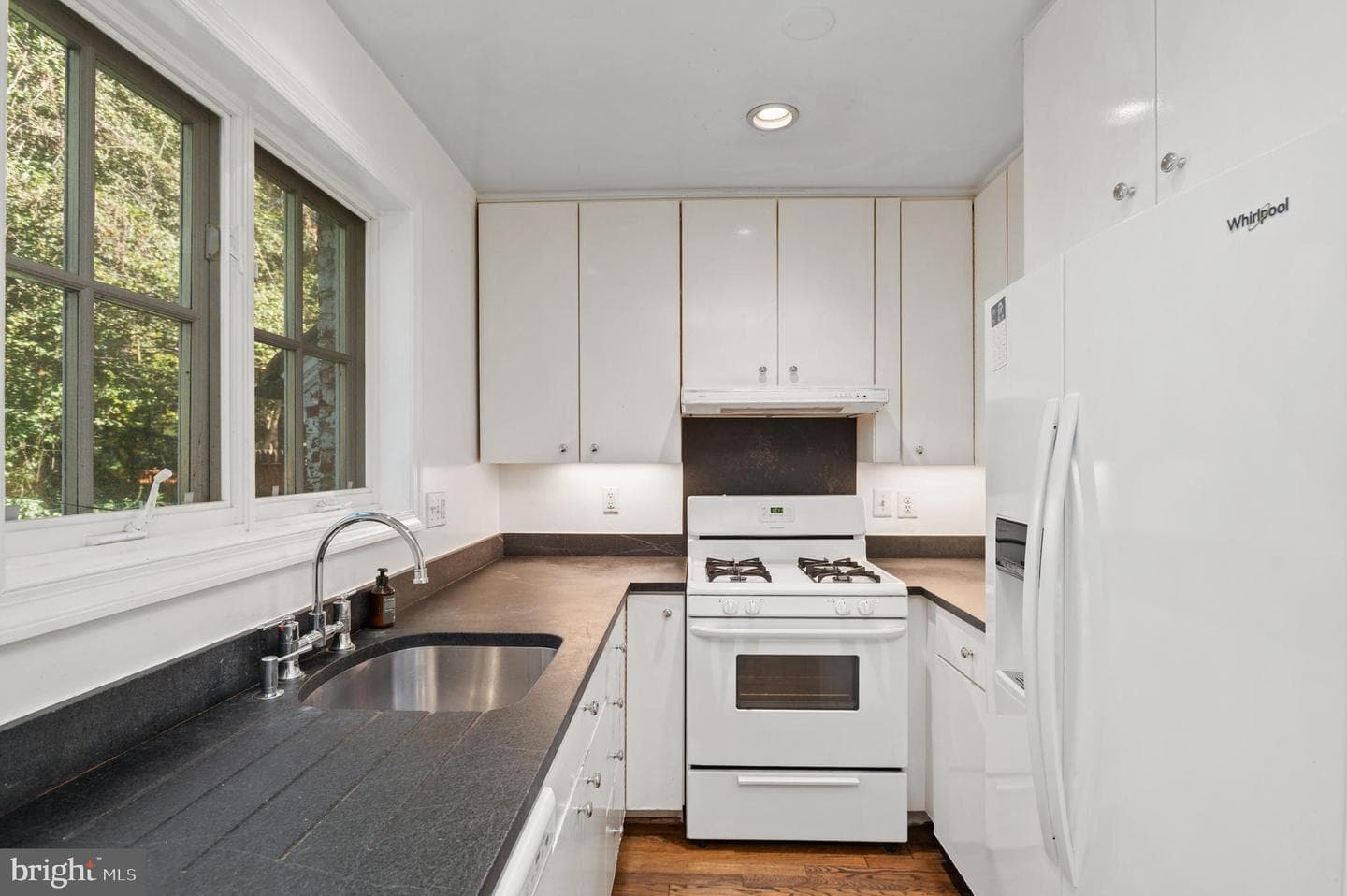 4849 Rodman Street NW photo 14