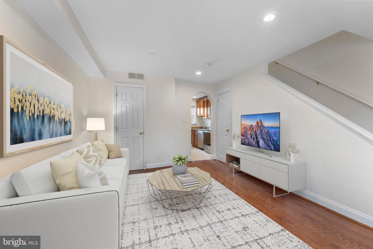 1527 K Street SE photo 4
