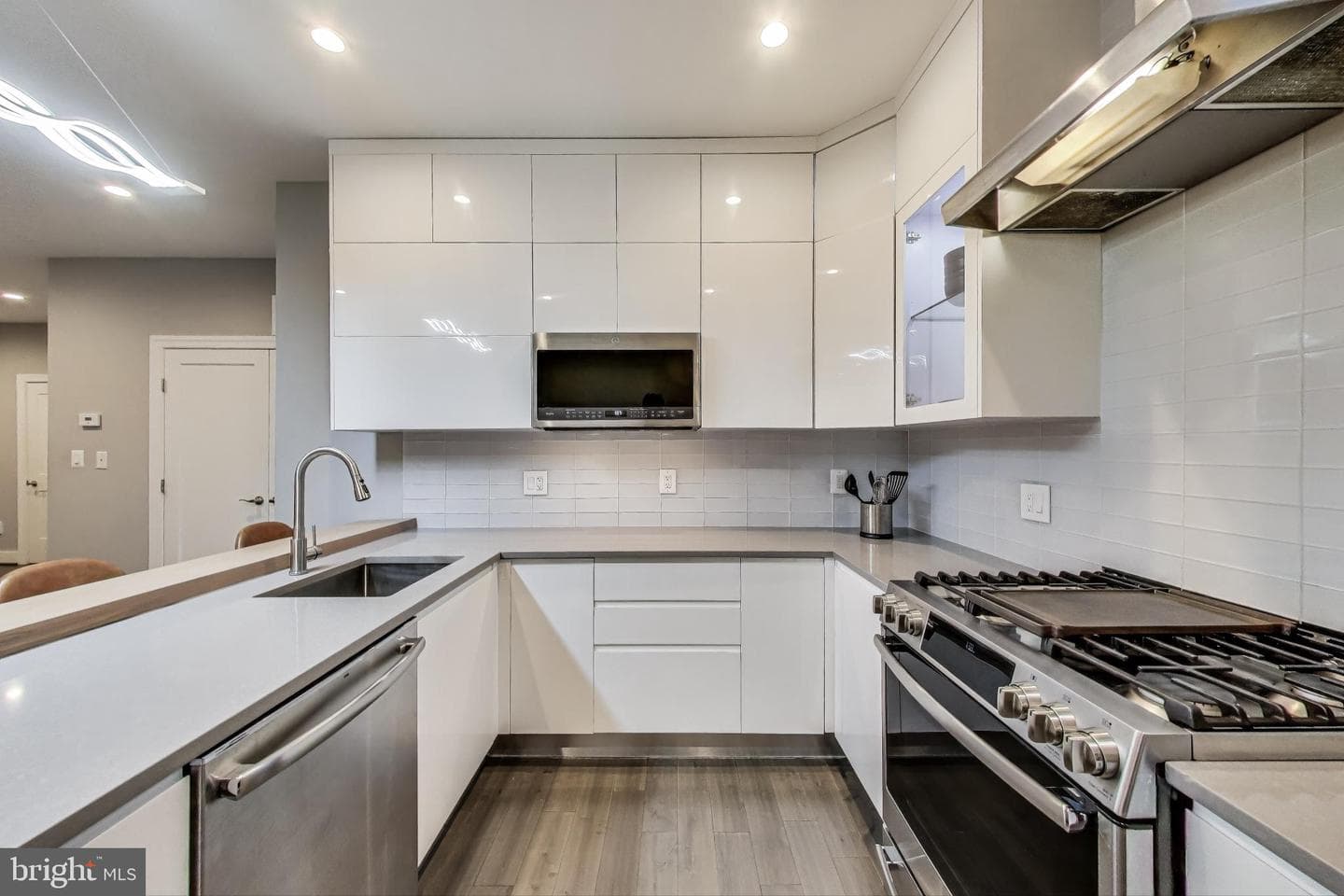 625 Park Road NW #206 photo 12