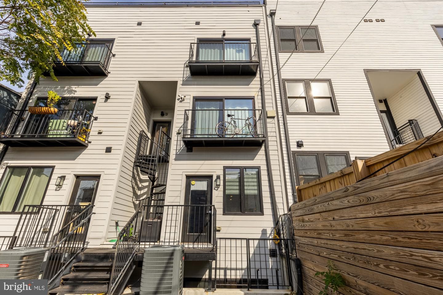 1105 Queen Street NE #1 photo 20