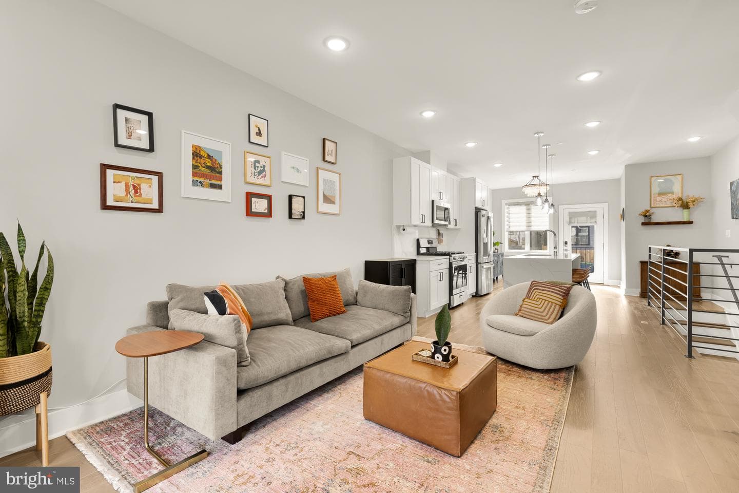 1105 Queen Street NE #1 photo 4